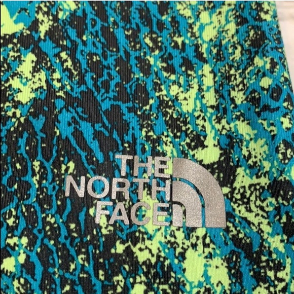The North Face Neon Snakeskin Print Capri leggings - Picture 8 of 12